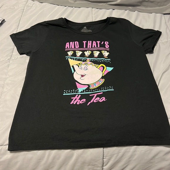 Disney Tops - Womens Disney T shirt